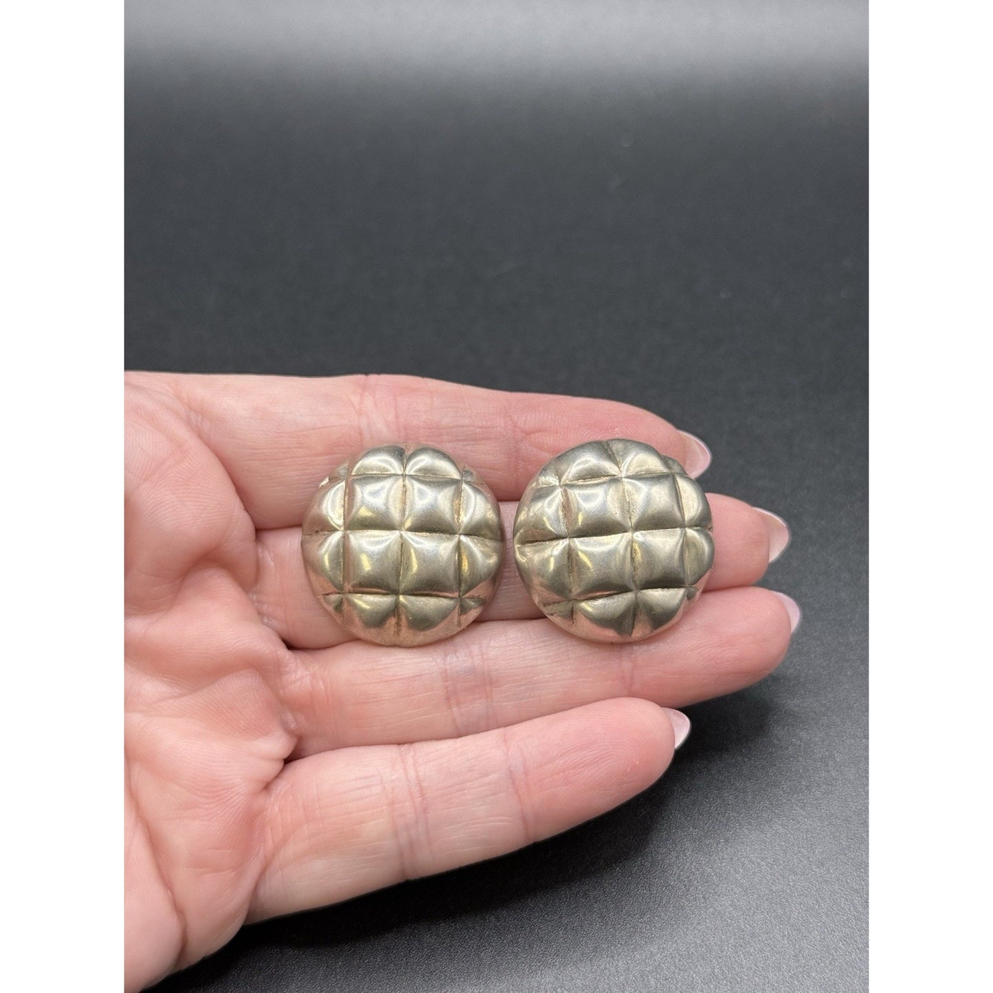 Vintage 25MM Sterling Silver Quilted Button Earrings 925 Q21