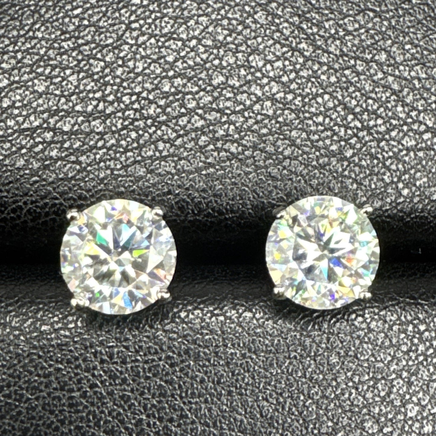 New Condition Sterling Silver 4 Carat Total Moissanite Stud Earrings GRA 925