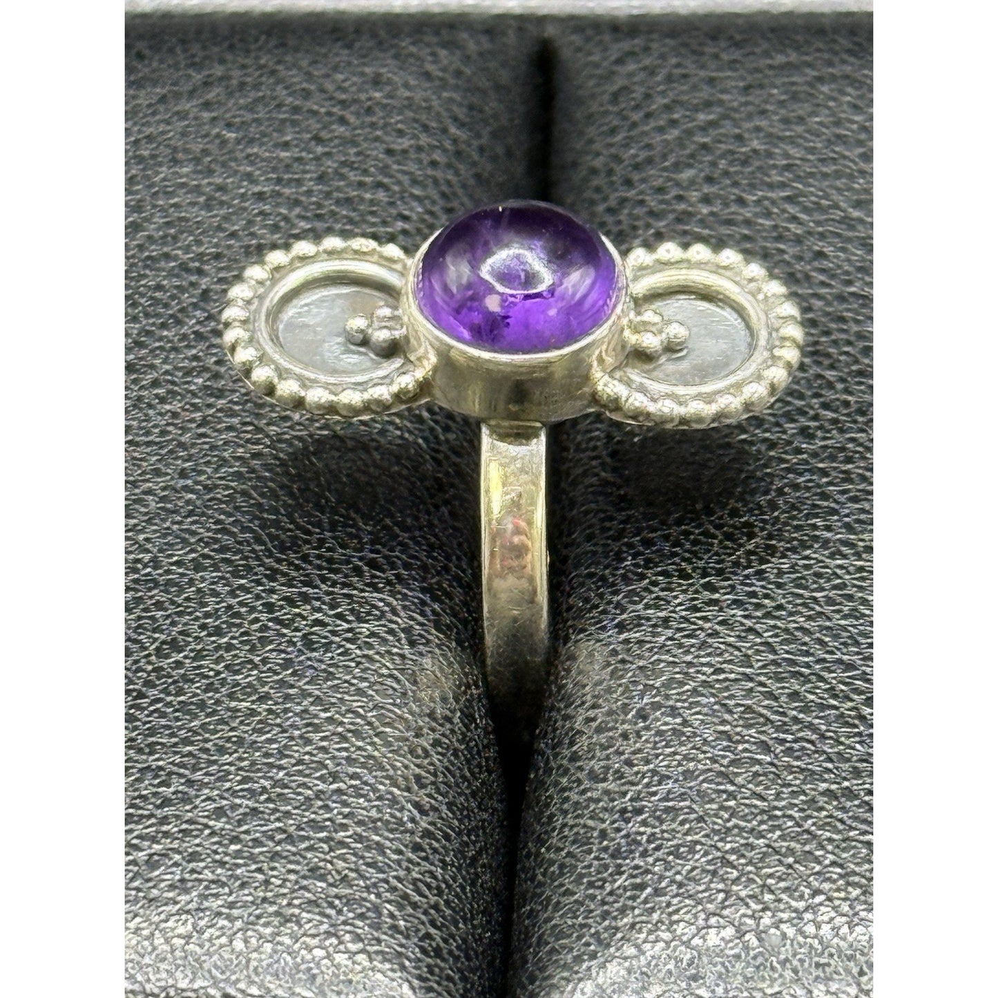 New Condition Sterling Silver Genuine Cab Amethyst Ring Size 7.00