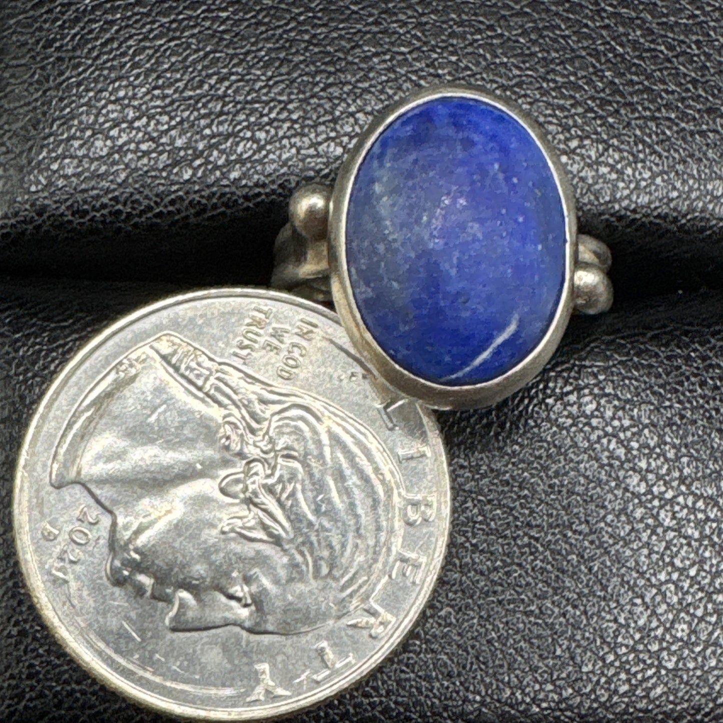 Sterling Silver Lapis Cabachon Ring 925 Size 7 Q23