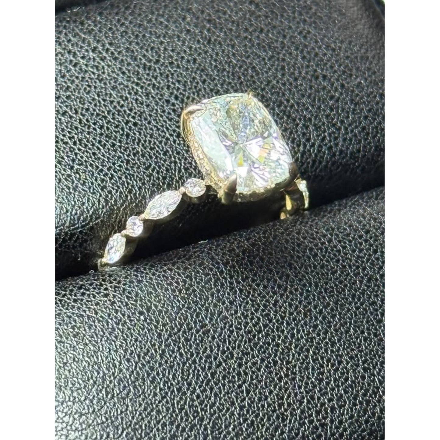 Brand New 14k Yellow Gold 3.01 Cushion Cut Lan Grown Diamond Ring E Color VVS2 Clarity IGI