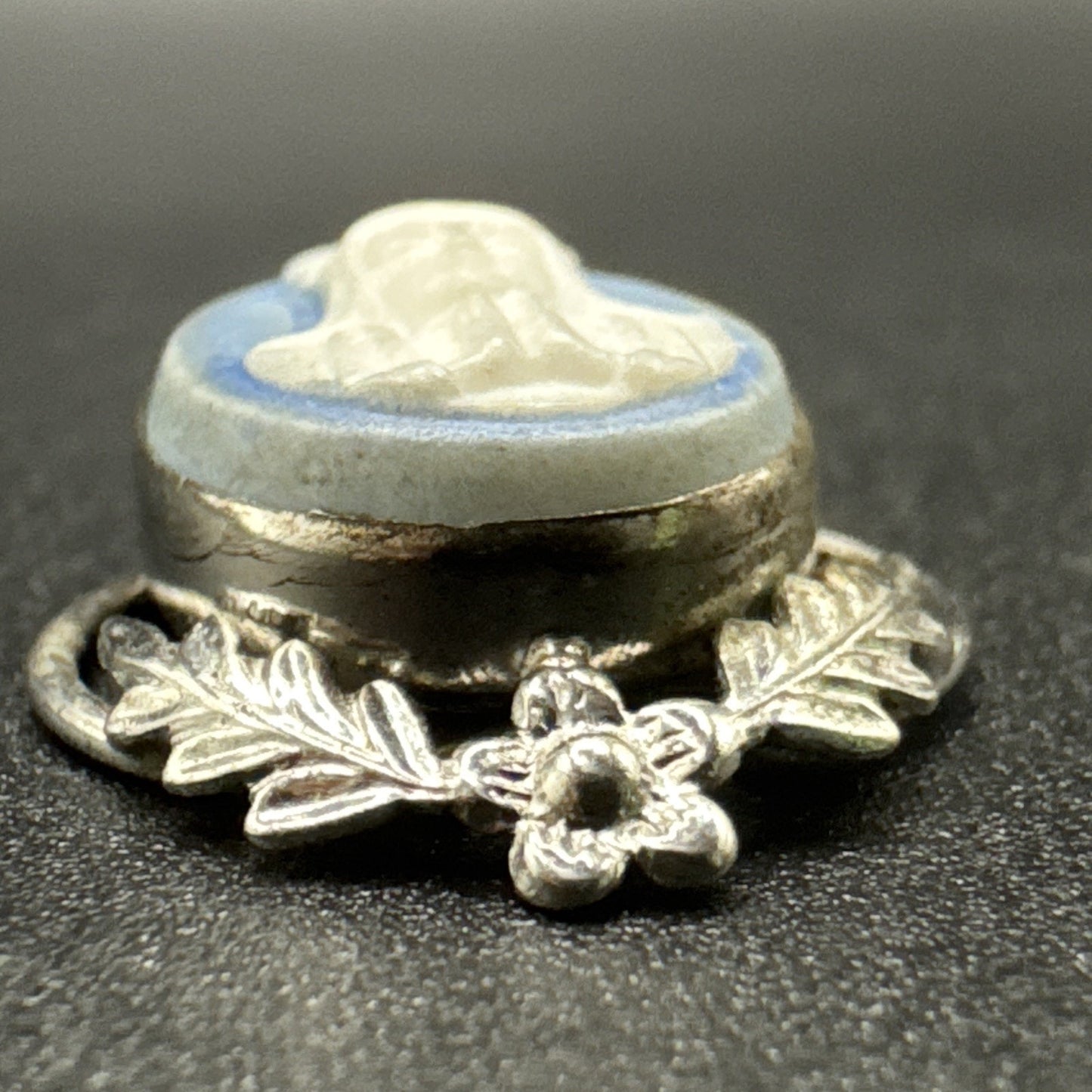 Sterling Silver Wedgwood Style Virgin Mary Cameo Pendant 925 Q29
