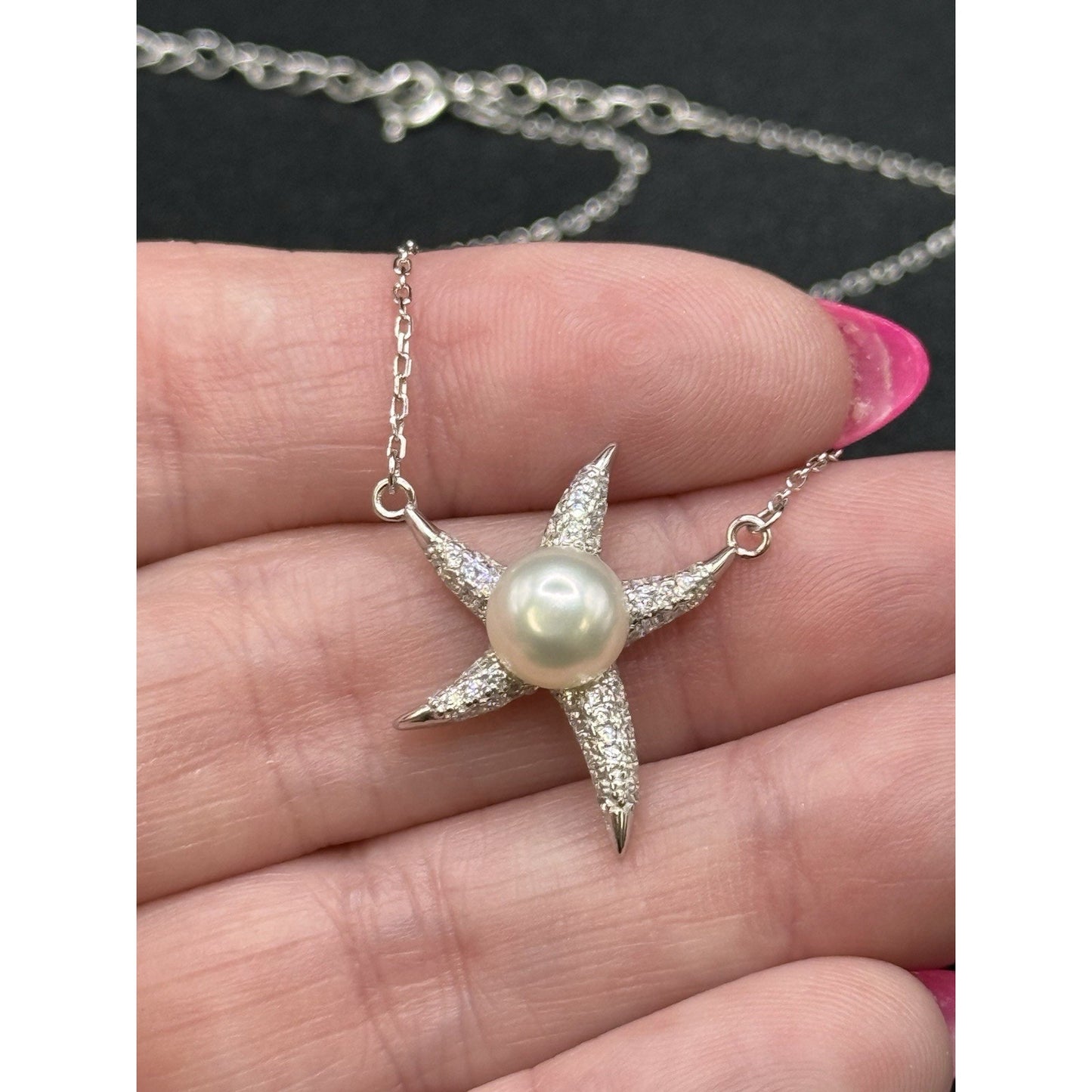 New Condition 18” Sterling Silver Genuine Pearl Cubic Zirconia Starfish Necklace