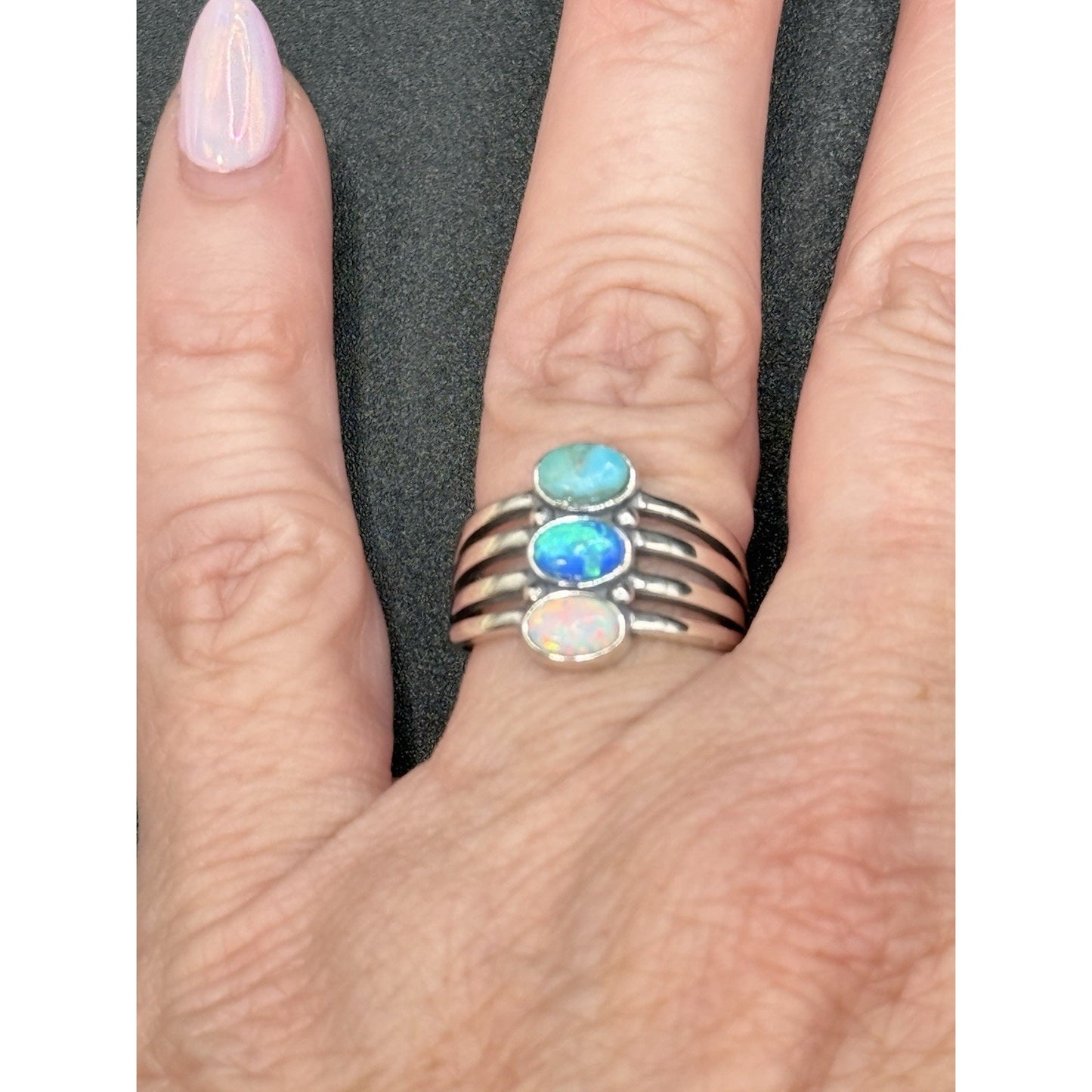 New Condition Sterling Silver Lab Opal Turquoise Split Ring Size 7.00
