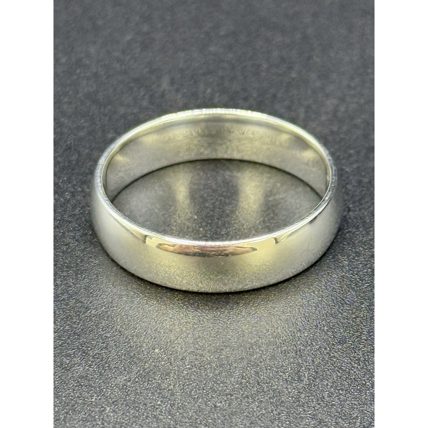 New Condition Sterling Silver 6MM Comfort Fit Wedding Band Size 13