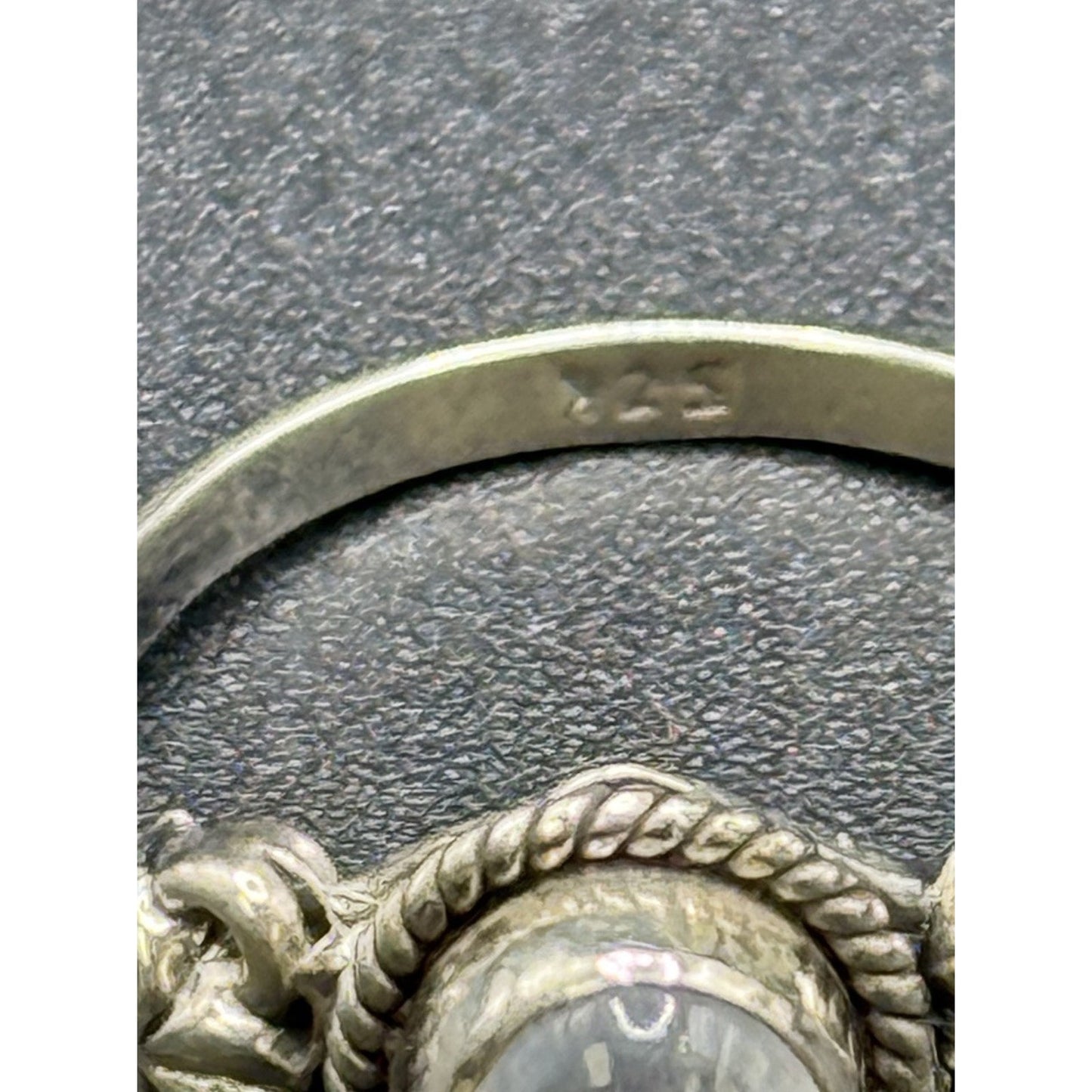New Condition Sterling Silver Genuine Moonstone Ring Size 7.00 925