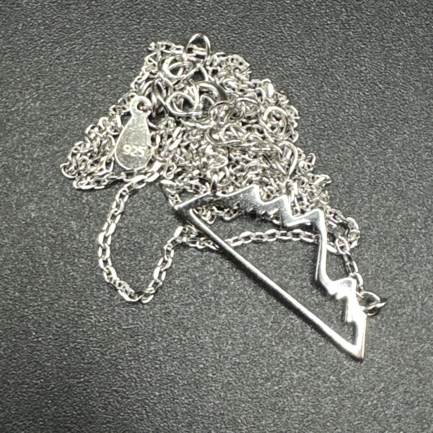 New Condition Sterling Silver 18” Mountain Necklace 925 T29