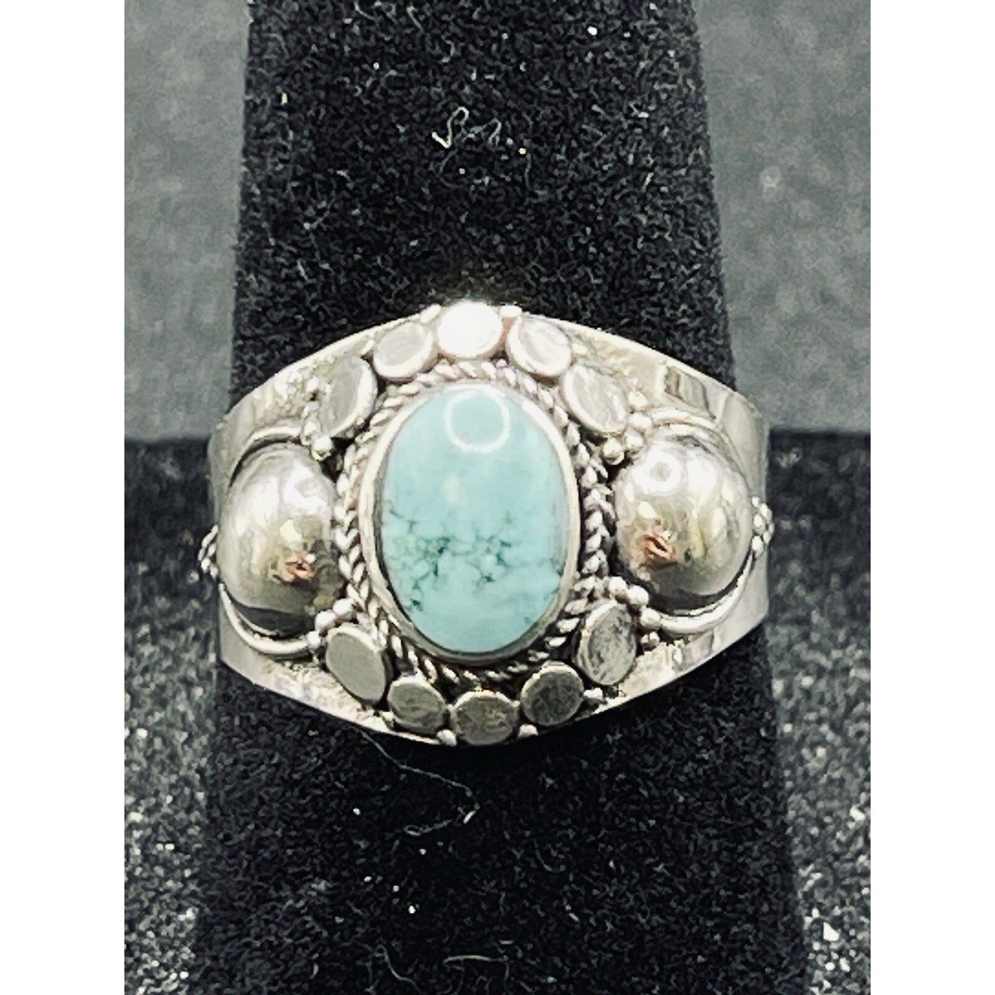 New Condition Sterling Silver Bali Style Turquoise Ring Size 7.00
