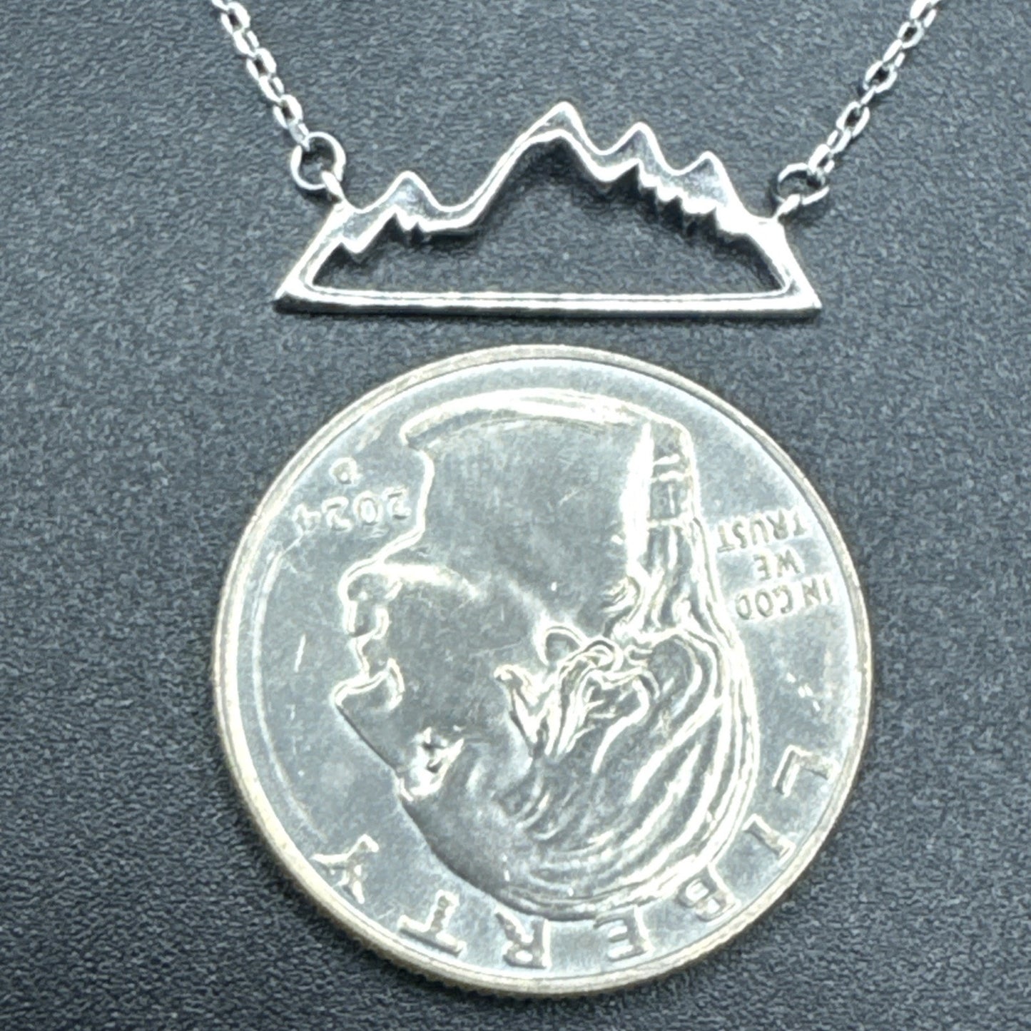 New Condition Sterling Silver 18” Mountain Necklace 925 T29