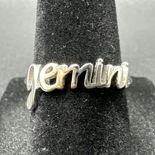 New Condition Sterling Silver Gemini Zodiac Ring 925 Size 7