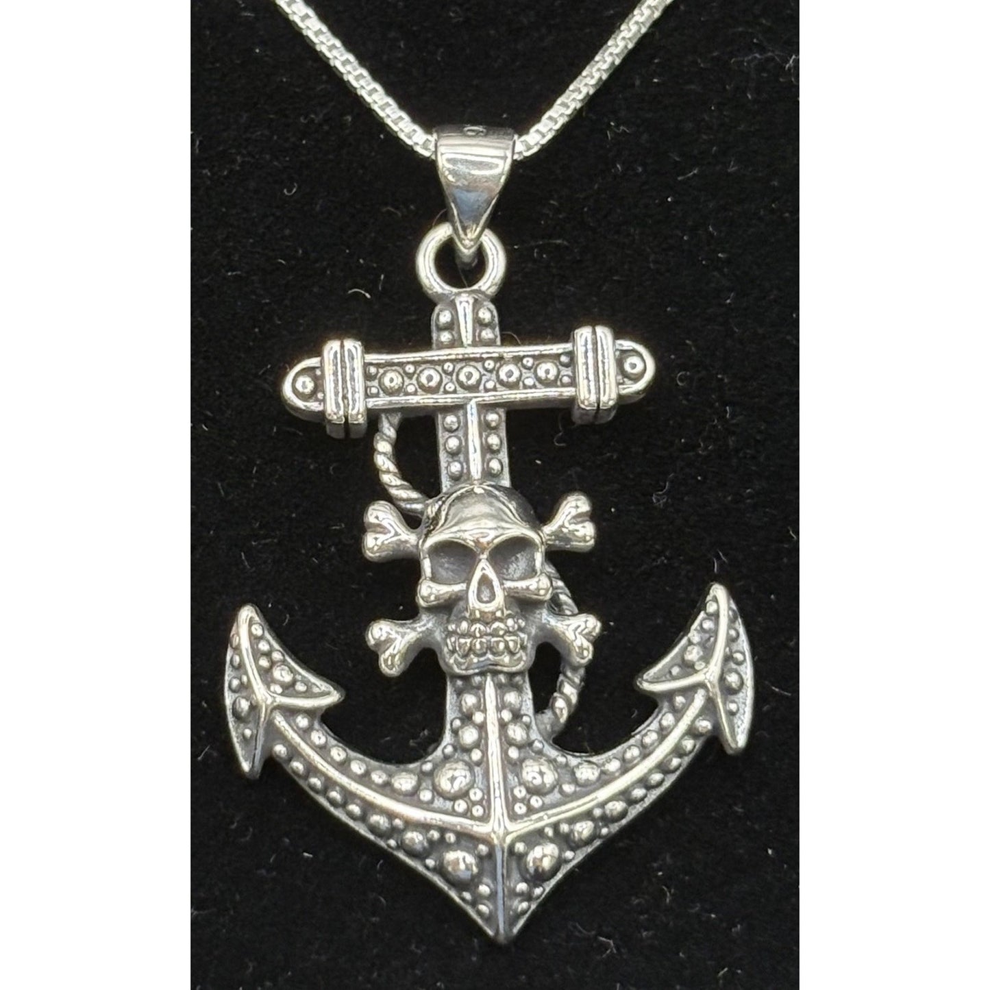 New Condition 20" Sterling Silver Skull Anchor Pendant Necklace