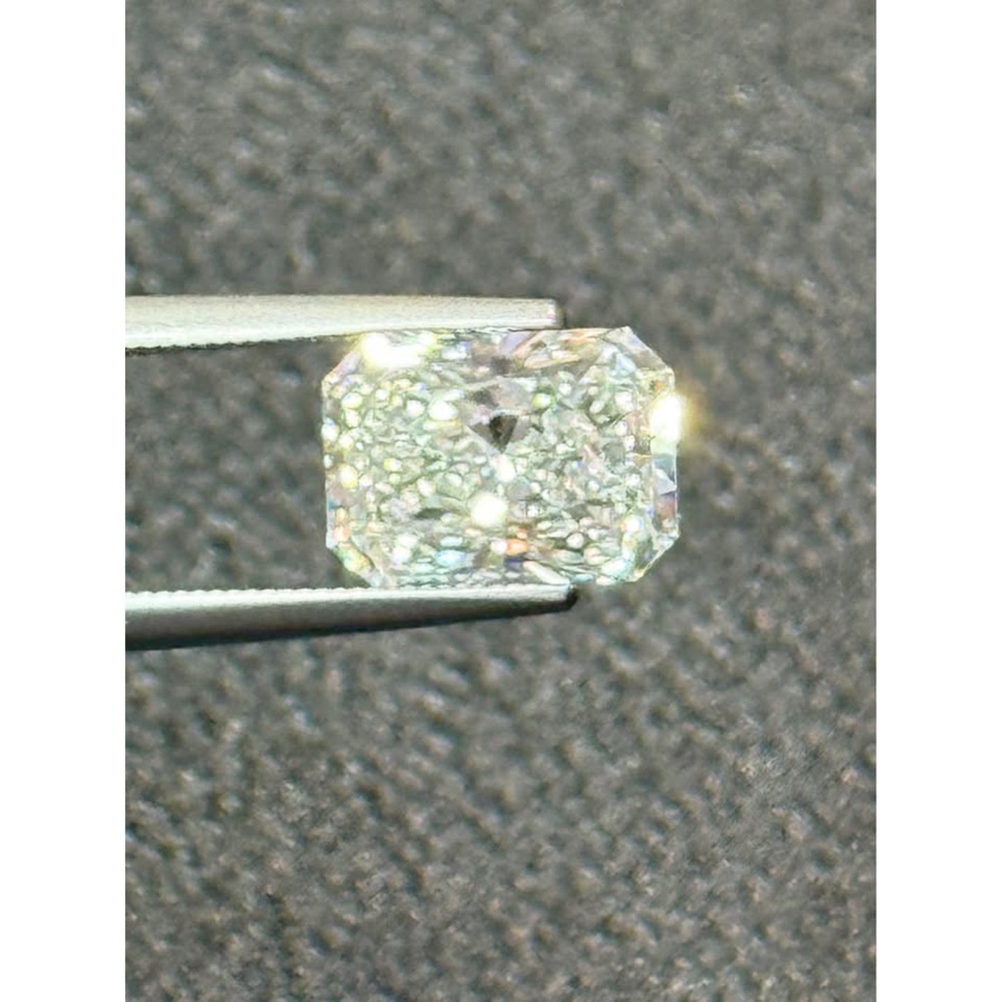 Loose 3.03 Radiant Cut Lab Grown Diamond E Color VVS2 IGI Custom Rings