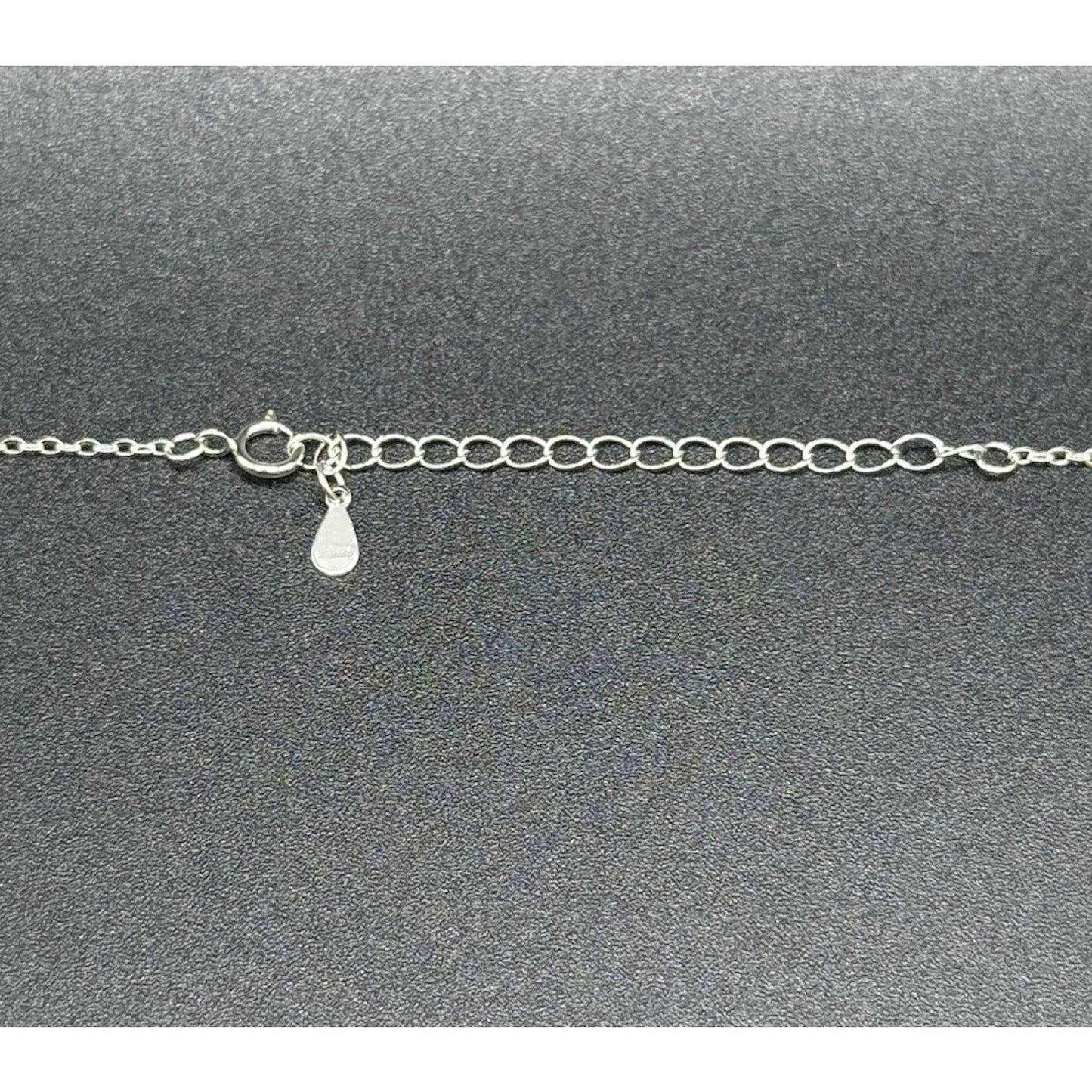 New Condition 18” Sterling Silver Moissanite Clover Pendant Necklace GRA