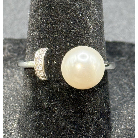 New Condition Sterling Silver Pearl Cubic Zirconia Ring Size 7.00 Adjustable