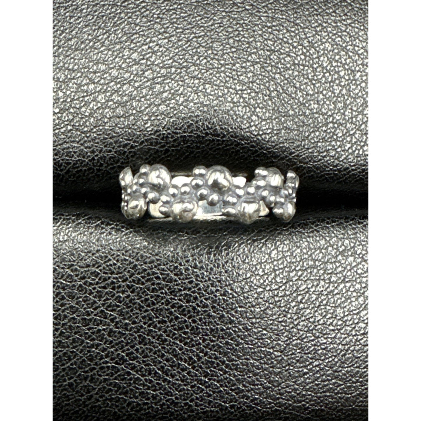 New Condition Sterling Silver Paw Prints Band Ring 925 Size 7